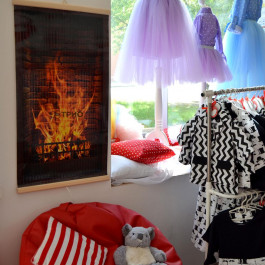 Настенный пленочный обогреватель картины Трио Камин